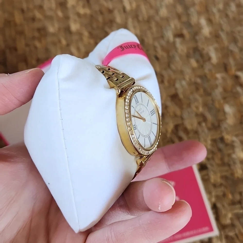 ✨️NWT JUICY COUTURE Gold Diamond lined Watch